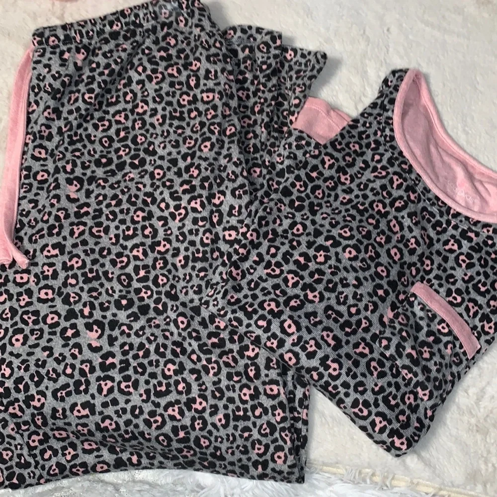 Medium Cuddl duds long sleeve pajama set